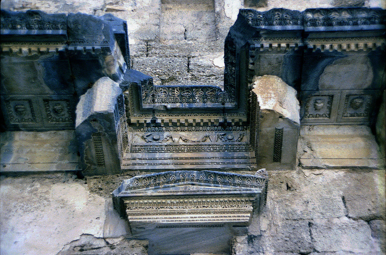30.07.1990 | Theater | Bühnenwand  Detail