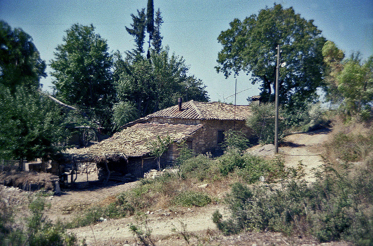 30.07.1990 | Aspendos | kleine Siedlung südlich des Theaters