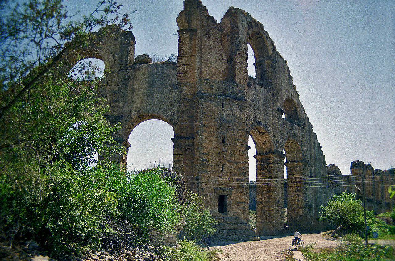 30.07.1990 | Aquädukt   | südlicher Druckturm