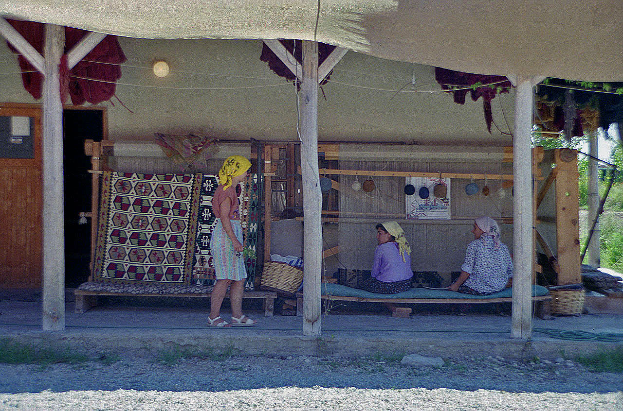30.07.1990 | Aspendos | Teppichknüpferei