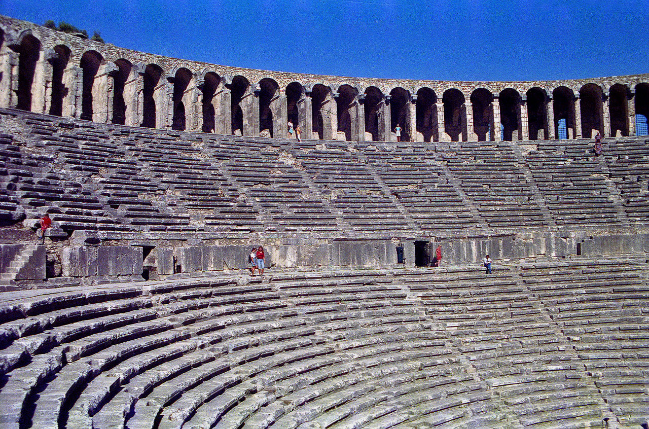 06.11.1994 | Theater | Sitzreihen und Galerie