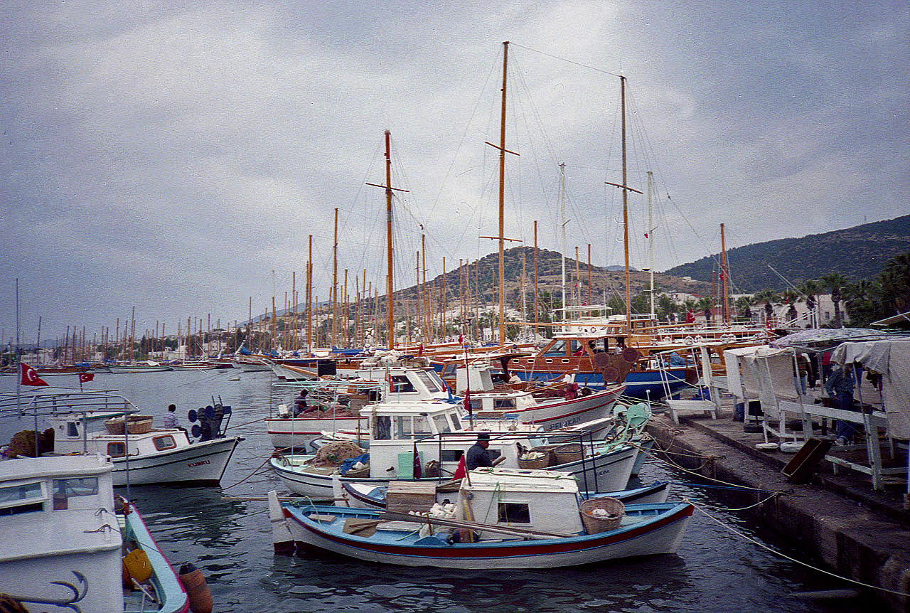 06.04.1993 | Hafen | Boote im Hafen