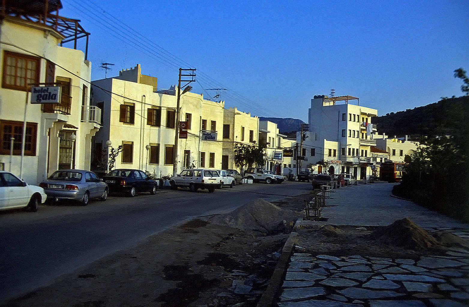 24.04.1993 | Hafen | Strassenbild am Hafen