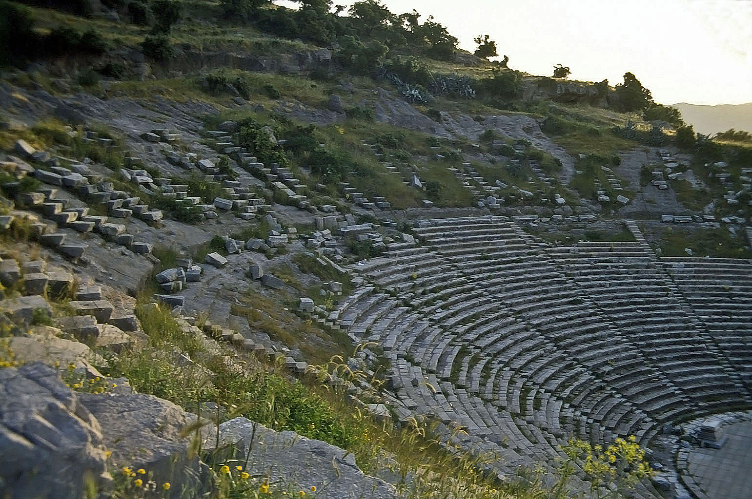24.04.1993 | Theater | Sitzreihen am Hang