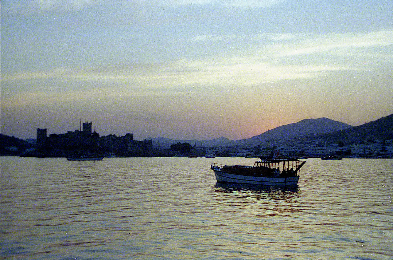 03.06.1996 | Hafen | Kreuzritterburg am Abend
