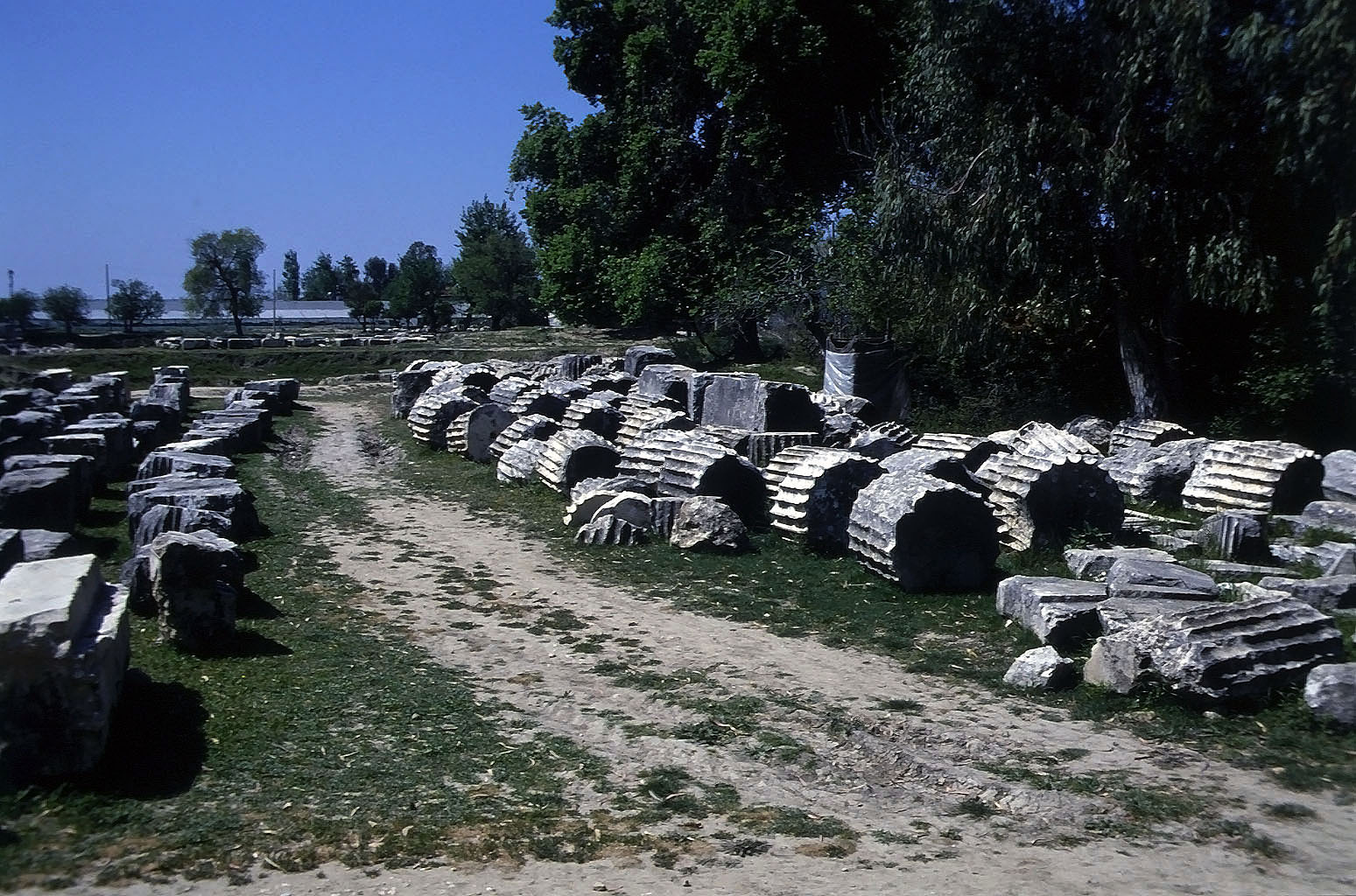 22.04.1993 | Letoon | Lagerplatz für Steintrommeln