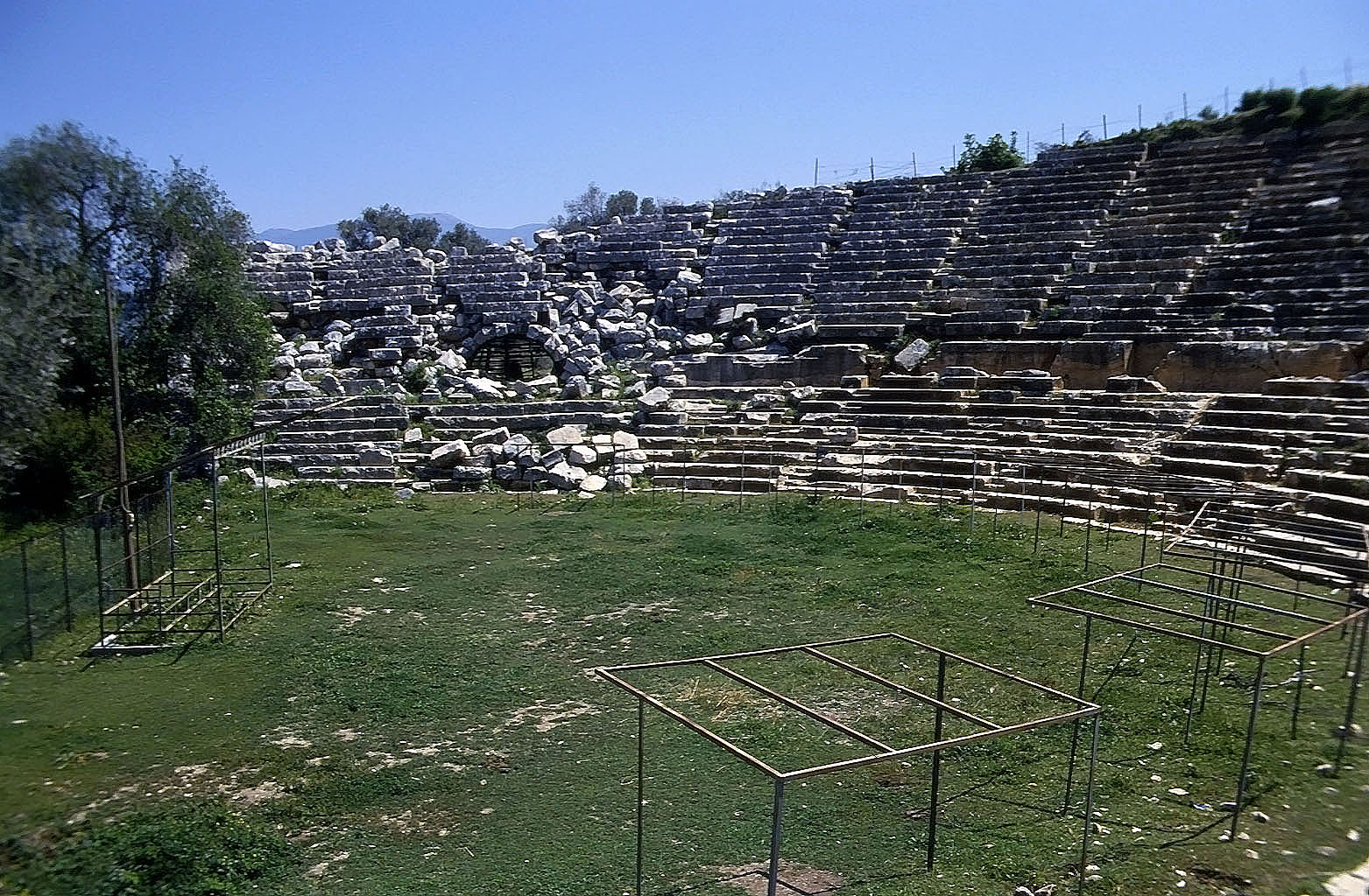 22.04.1993 | Theater | Bühne und Sitzreihen